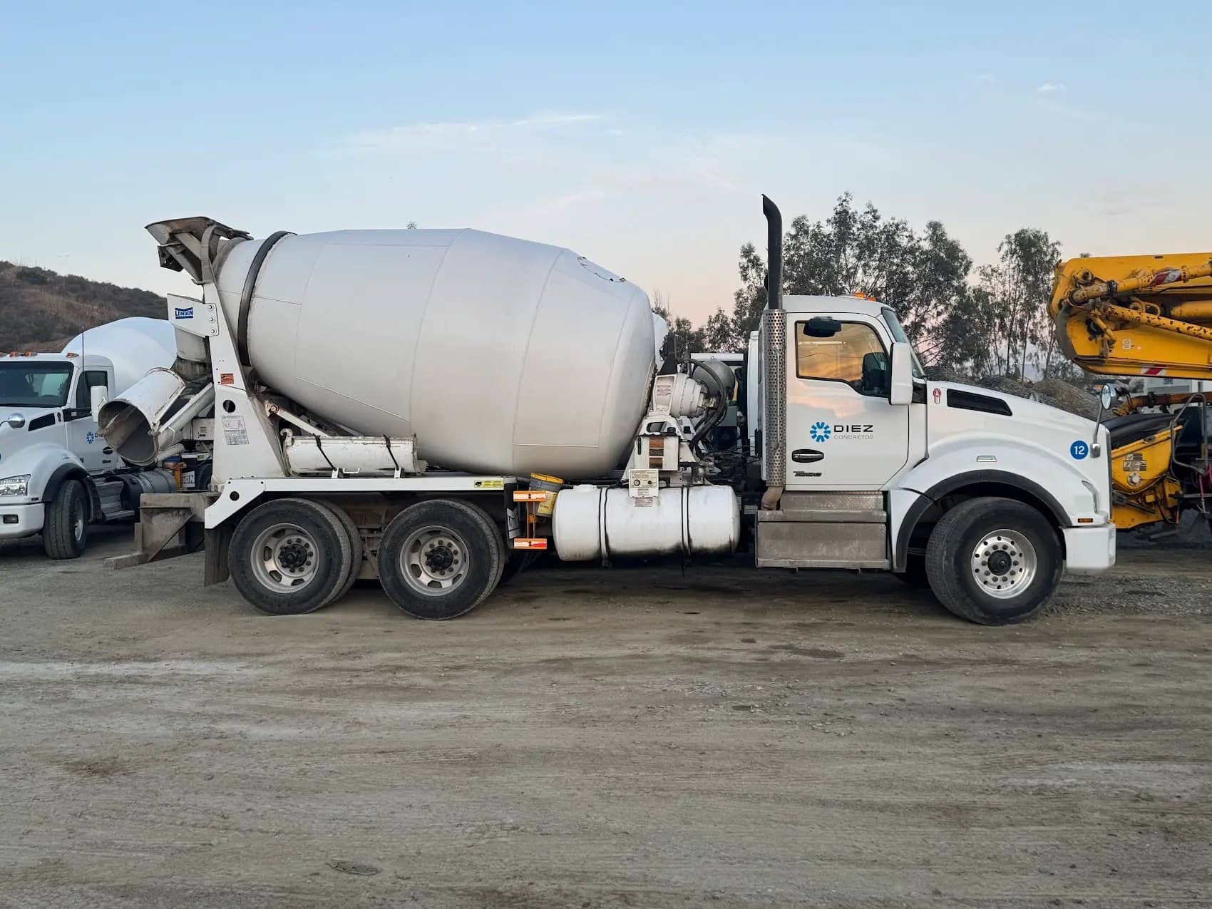 Olla revolvedora de Diez Concretos para entrega de relleno fluido